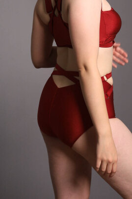 Zasha Polewear Shorts Cintura Alta Elle Vino XL
