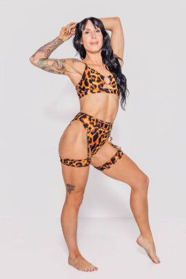AMBR Designs Top con Cierre Fierce L