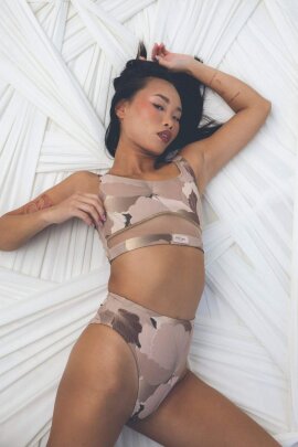 HotCakes Pantalones Cortos Peonies Nude L