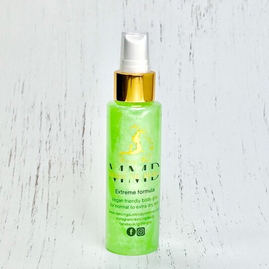 Dancing Dust Agarre Make me Dewy para Piel Seca Verde