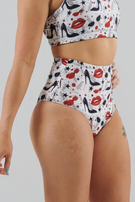 Juicee Peach Pantalones Cortos Tiro Alto Brazils Pintalabios & Heels L